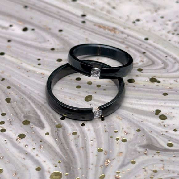 3mn Black Band with Cubic Zirconia, Ring, Jewelry - Picture 3 of 4